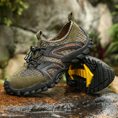 Мъжки спортни обувки с груба подметка и елементи от Еко кожа