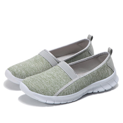 Adidasi de dama model rotunjit potriviti pentru utilizarea de zi cu zi