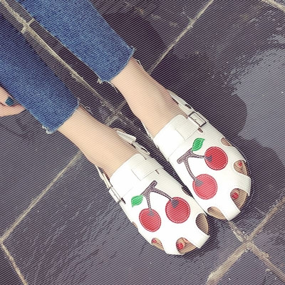 Sandale de damă interesante în diferite modele și culori