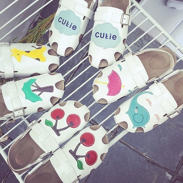 Sandale de damă interesante în diferite modele și culori