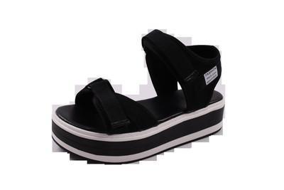 Γυναικεία σανδάλια με χαμηλή σόλα σε δύο χρώματα