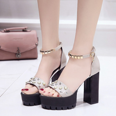 Sandale de dama moderne cu toc inalt si pietre in negru si crem