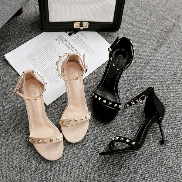 Sandale de dama moderne cu toc subtire in negru si bej