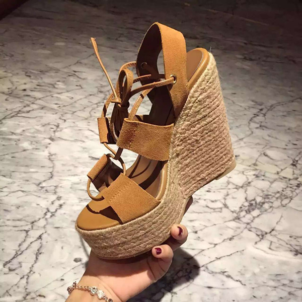 Sandale dama din piele intoarsa cu platforma in trei culori