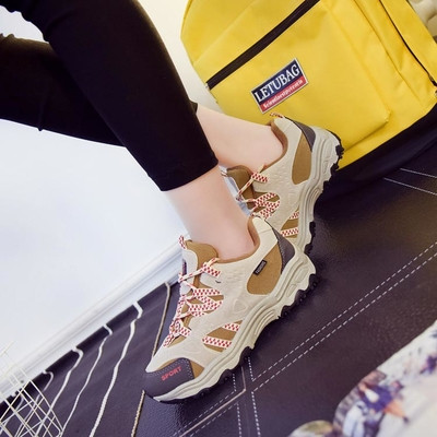 Леки дамски туристически обувки в три цвята