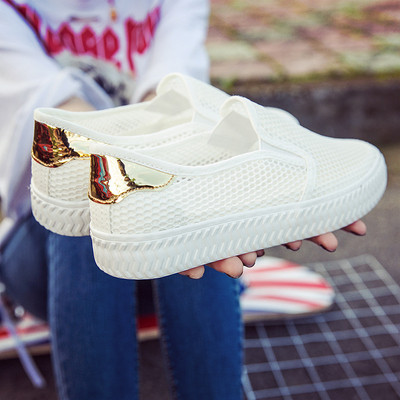 Δερμάτινα πάνινα παπούτσια με μεταλλική διακόσμηση