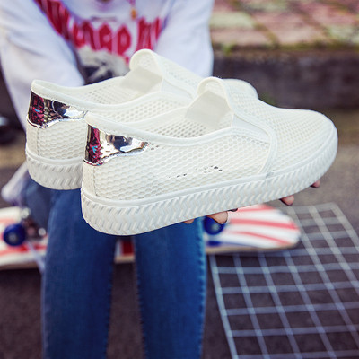 Δερμάτινα πάνινα παπούτσια με μεταλλική διακόσμηση