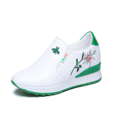 Adidasi moderni de dama in mai multe culori cu broderie colorata - doua modele