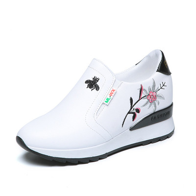 Adidasi moderni de dama in mai multe culori cu broderie colorata - doua modele