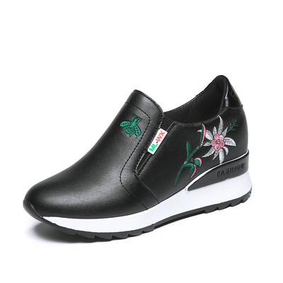 Adidasi moderni de dama in mai multe culori cu broderie colorata - doua modele