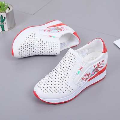 Adidasi moderni de dama in mai multe culori cu broderie colorata - doua modele