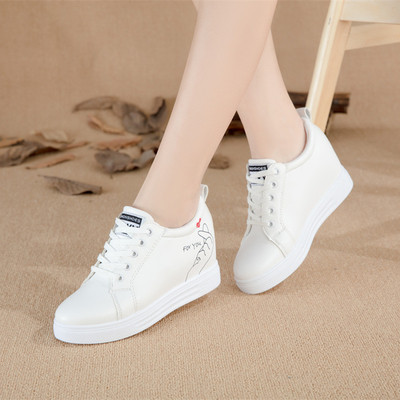 Adidasi de dama din piele ecologica cu imprimeu alb-negru