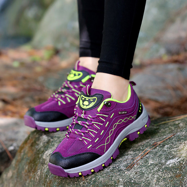 Παπούτσια ταξιδιού με δερμάτινο μοτίβο σε διαφορετικά χρώματα κατάλληλα για γυναίκες και άνδρες