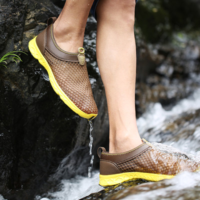 Леки летни спортни обувки в различни цветове унисекс