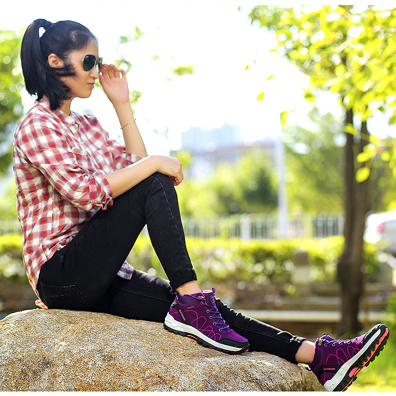 Άνετα γυναικεία αθλητικά παπούτσια σε διάφορα χρώματα