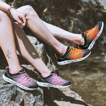 Ελαφρά αθλητικά παπούτσια σε διάφορα χρώματα κατάλληλα για γυναίκες και άνδρες