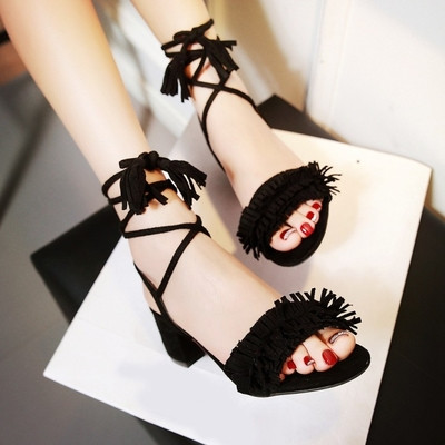 Γυναικεία μοντέρνα σανδάλια  με χαμηλό τετράγωνο τακούνι σε διάφορα χρώματα