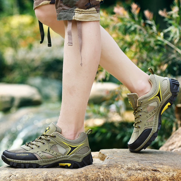 Мъжки спортни обувки с мрежа в няколко цвята 