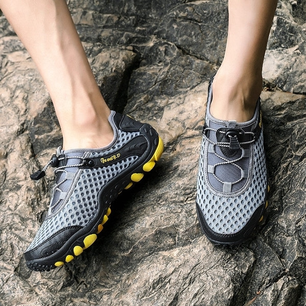 Ανδρικά αθλητικά παπούτσια κατάλληλα για ορεινό τουρισμό