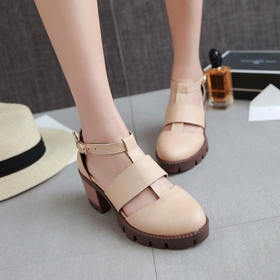 Дамски сандали с нисък дебел ток в няколко цвята