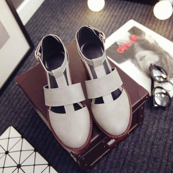 Дамски сандали с нисък дебел ток в няколко цвята