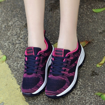 Άνετα γυναικεία αθλητικά παπούτσια κατάλληλα για βουνό σε τέσσερα χρώματα