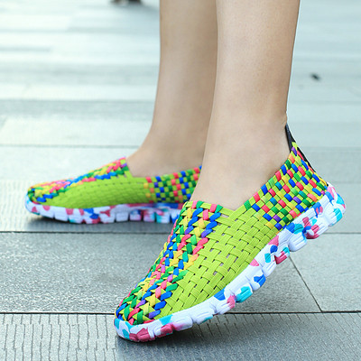 Модерни дамски ежедневни обувки в смесени цветове