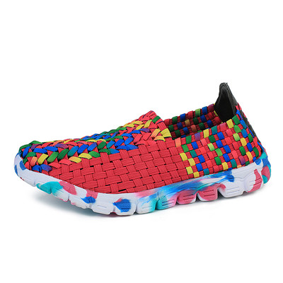 Μοντέρνα γυναικεία παπούτσια σε μικτά χρώματα