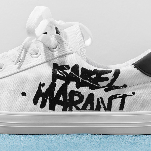 Γυναικεία αθλητικά παπούτσια σε τρία χρώματα με επιγραφή