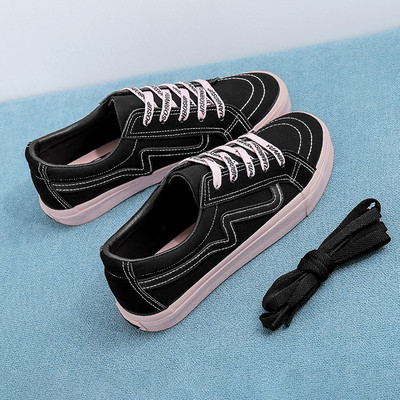 Γυναικεία αθλητικά παπούτσια σε δύο χρώματα