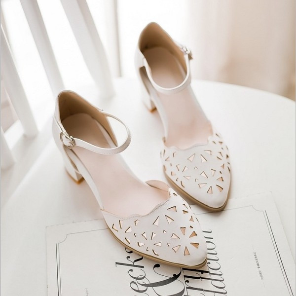 Дамски заострени елегантни сандали в четири цвята