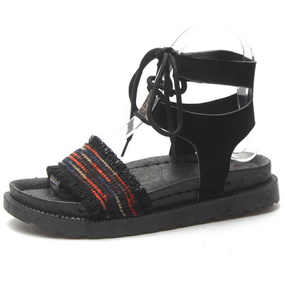 Γυναικεία σανδάλια σε ρωμαϊκό στυλ σε τρία χρώματα