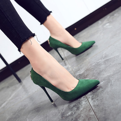 Κομψά γυναικεία παπούτσια με ψηλά τακούνια σε διάφορα χρώματα