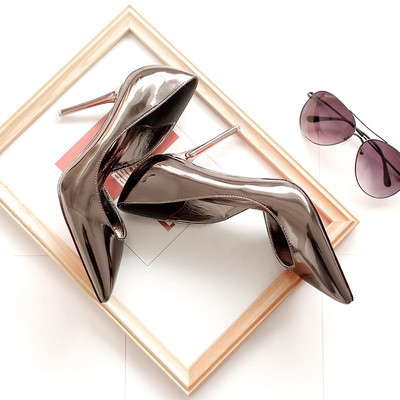 Γυναικεία παπούτσια με ψηλό τακούνι