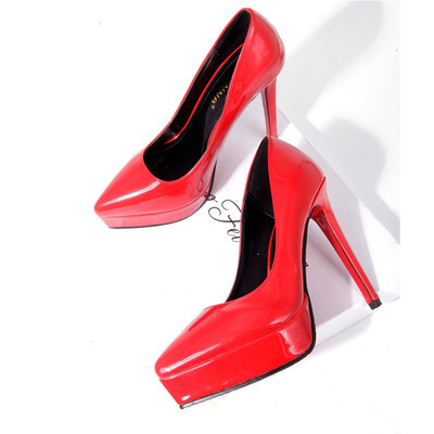 Γυναικεία παπούτσια με ψηλό τακούνι σε διάφορα χρώματα