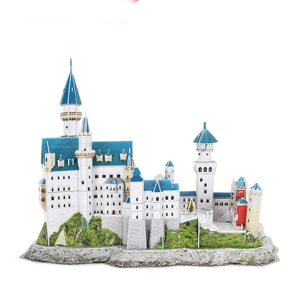 Голям триизмерен пъзел сграда от 121 части