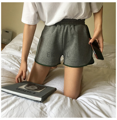 Γυναικεία αθλητικά σορτς σε μαύρο και γκρι