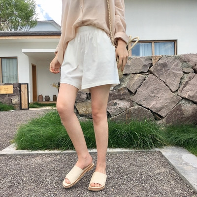 Γυναικεία ελαστικά σορτς σε διάφορα χρώματα