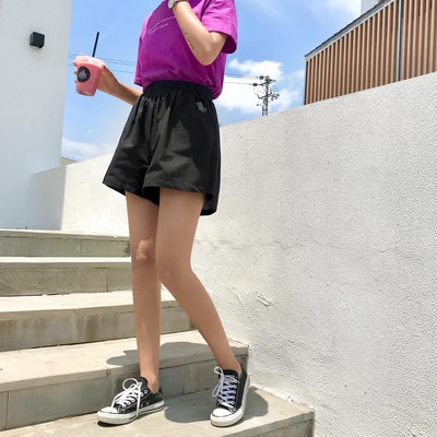 Γυναικεία ελαστικά σορτς σε διάφορα χρώματα