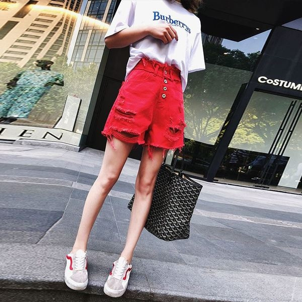 Модерни къси дамски дънки в червен, черен и бял цвят