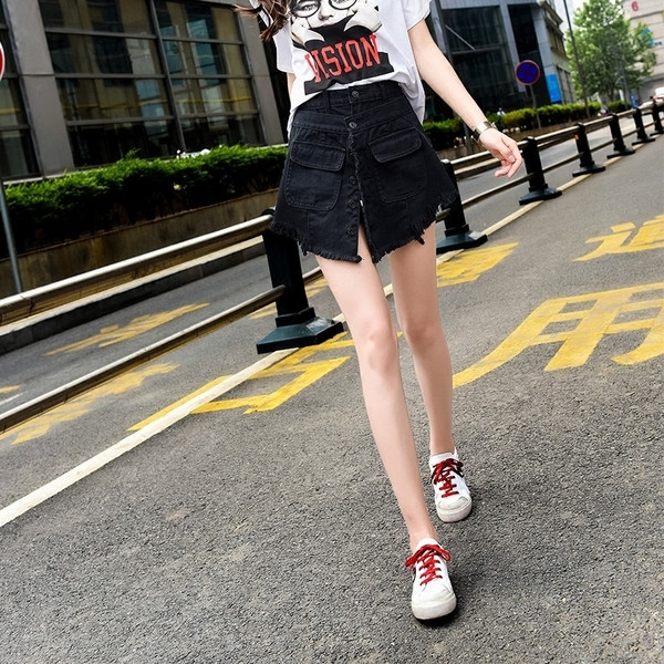 Σύντομες φούστες γυναικείες  σε τρία χρώματα