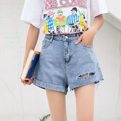 Дамски къси дънки накъсани в три цвята