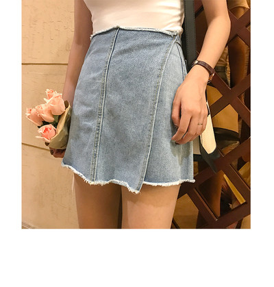 Γυναικεία σύντομα τζιν