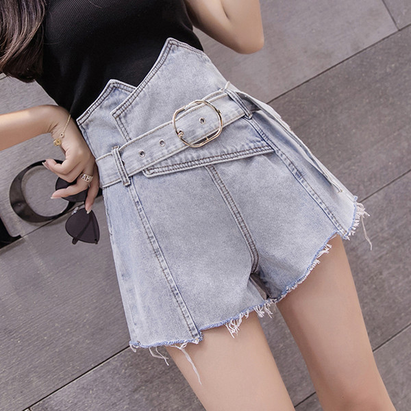 Модерни къси дънки с висока талия и колан 