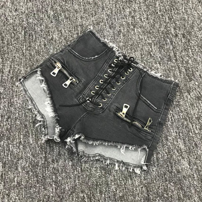 Дамски ефектни къси дънки с връзки в три цвята