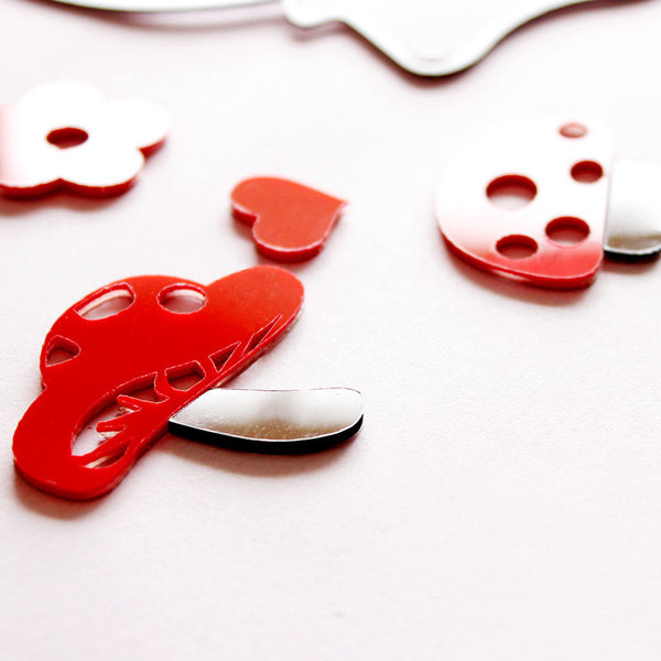 3D стенна декорация с флорални елементи и животни