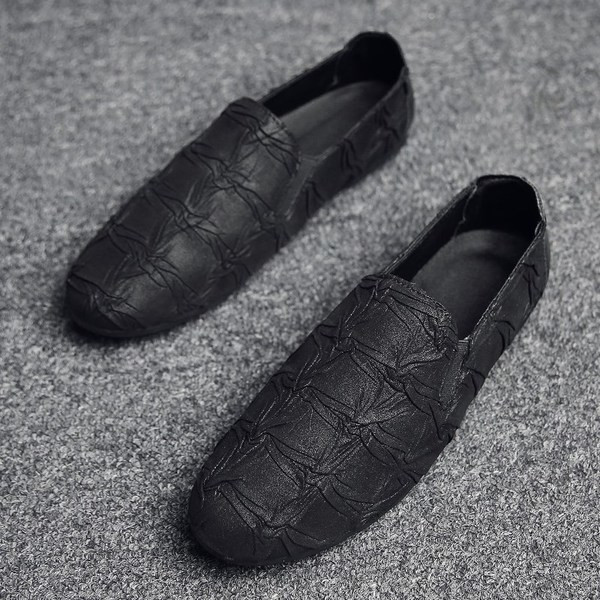 Мъжки елегантни мокасини в черен и кафяв цвят