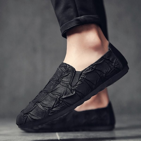 Мъжки елегантни мокасини в черен и кафяв цвят