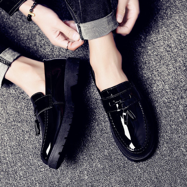 Κομψά ανδρικά μοκασίνια  σε διάφορα χρώματα