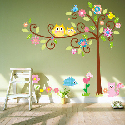 Детски стенни стикери цветно дърво 